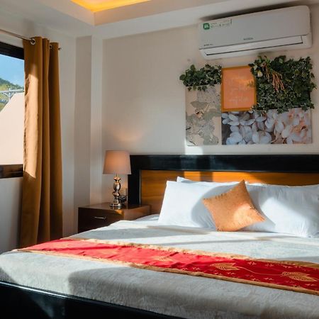 Island Wanderers Inn Корон Екстериор снимка