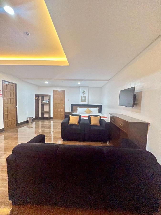 Island Wanderers Inn Корон Екстериор снимка