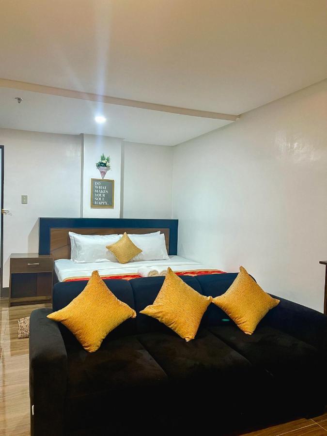 Island Wanderers Inn Корон Екстериор снимка